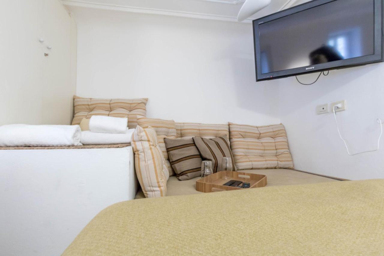 Joivy Modern Studio Near City Centre Daire Milano Dış mekan fotoğraf
