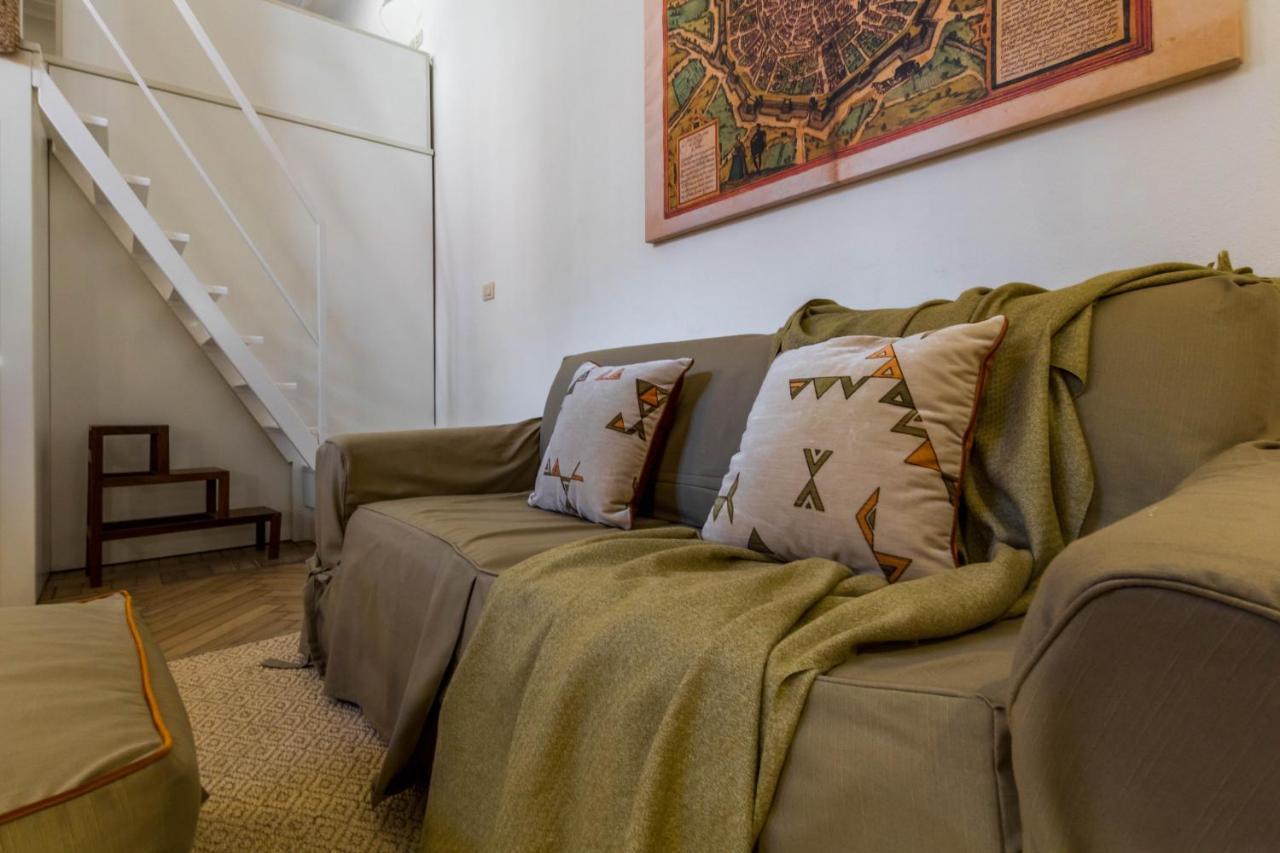 Joivy Modern Studio Near City Centre Daire Milano Dış mekan fotoğraf