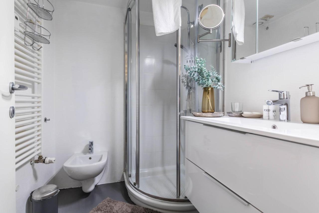 Joivy Modern Studio Near City Centre Daire Milano Dış mekan fotoğraf